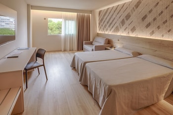 Triple Room (3 Adults)