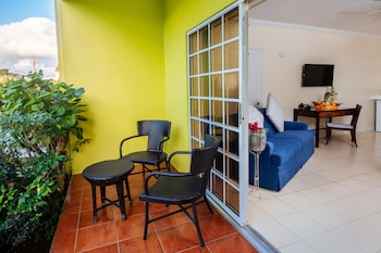 Jr. Executive Suite
