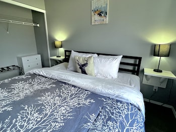 Three-Bedroom Apartment 117 - Loft, No air conditioning