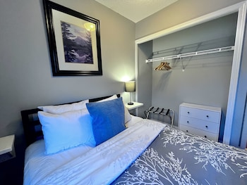 Three-Bedroom Apartment 108, No air conditioning