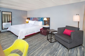 Suite, 1 Bedroom, Kitchen (Roll-in Shower)