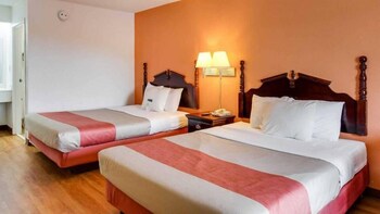 Standard Room, 2 Queen Beds, Accessible, Non Smoking