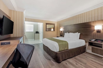 Standard Room, 1 Queen Bed, Non Smoking