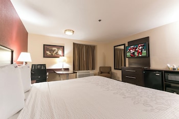 Superior Room, 1 King Bed, Accessible (Smoke Free)