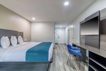 Deluxe Room, 1 King Bed, Accessible, Non Smoking