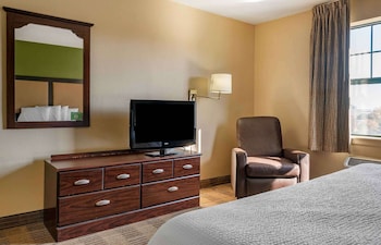 Studio, 1 King Bed, Non Smoking