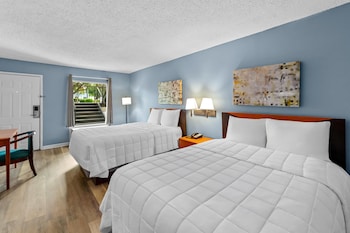 Room, 2 Queen Beds