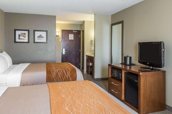 Standard Room, 2 Queen Beds, Non Smoking