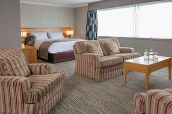 Suite, 1 King Bed, Non Smoking