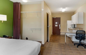 Studio, 1 Queen Bed, Accessible, Non Smoking