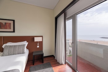 Premium Suite (Frontal Sea View)