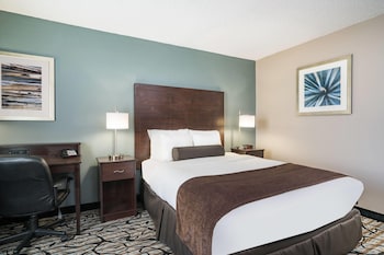 Standard Room, 1 Queen Bed