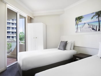 Room, 2 Bedrooms