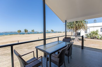 2 Bedroom Waterview Villa