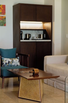 Family Room, Ocean View