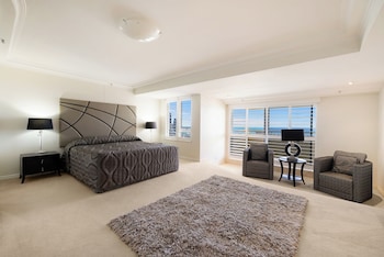 3 Bedroom Sub Penthouse Apartment