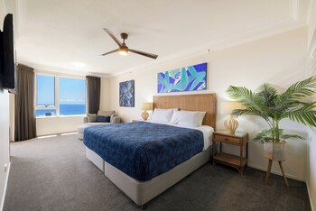 2 Bedroom Ocean View Apartment