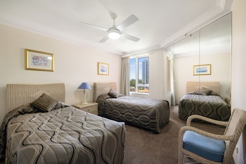 2 Bedroom Ocean View Apartment