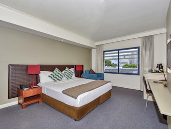 Room, City View