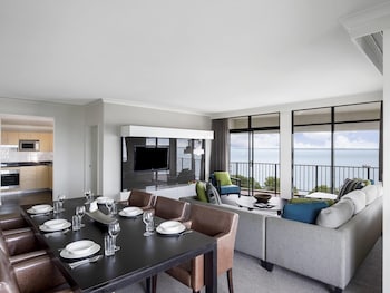 Apartment (Penthouse)