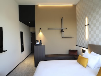 Classic Room, 1 King Bed (Citadel View)