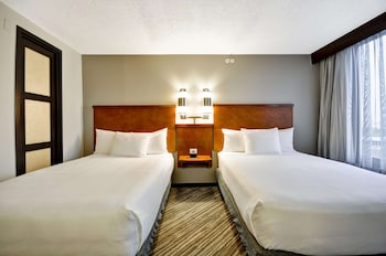 Room, 2 Double Beds (& Sofabed)