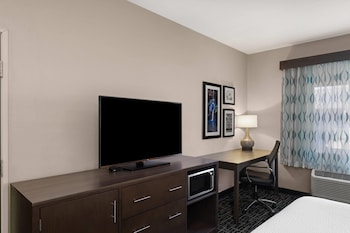 Room, 1 King Bed, Accessible, Non Smoking (Mobility Accessible)