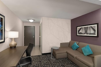 Deluxe Room, 1 King Bed, Non Smoking