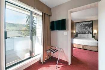 Suite, Multiple Beds, Non Smoking (No Pets)