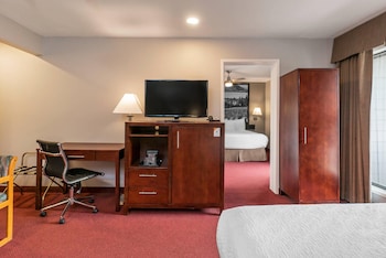 Suite, Multiple Beds, Non Smoking (No Pets)