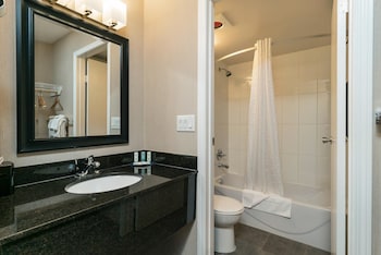 Suite, Multiple Beds, Non Smoking (No Pets)