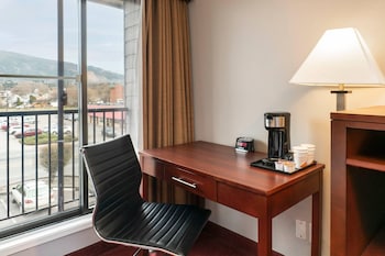 Room, 2 Queen Beds, Non Smoking
