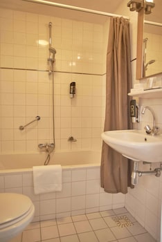 Triple Room, 3 Twin Beds
