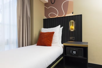 Small Single Room