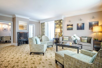 Presidential Suite, 1 King Bed with Sofa bed