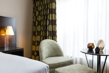 Deluxe Room, 1 Queen Bed