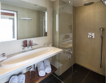 Executive Room, City View
