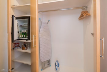 Business Room, 2 Twin Beds
