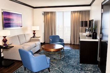 Parlor King Suite Non Smoking