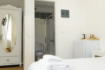 Economy Room (No View)