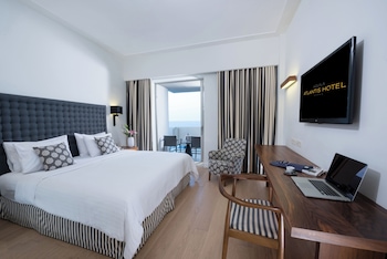 Superior Room Harbor View