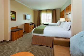 Standard Room, 2 Queen Beds, Accessible Bathtub (Mobility)