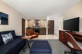 Studio, 1 King Bed with Sofa bed, Balcony