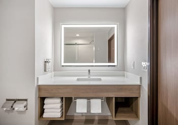 Standard Room, 2 Queen Beds, Accessible (Communications, Mobility, Access Tub)