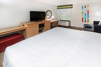 One King Bed, Non-Smoking