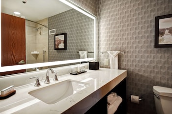 Premium Suite, 2 Queen Beds, Corner