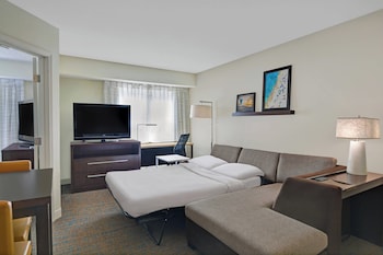 Studio, 1 King Bed with Sofa bed (Pure)