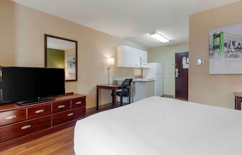 Studio, 1 Queen Bed, Non Smoking