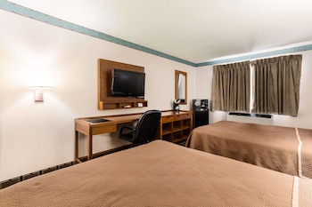 Standard Room, 2 Queen Beds, Non Smoking