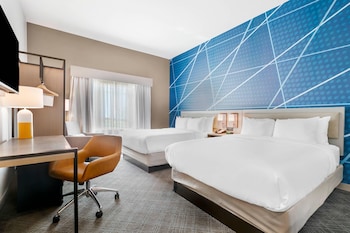 Room, 2 Queen Beds, Accessible, Non Smoking